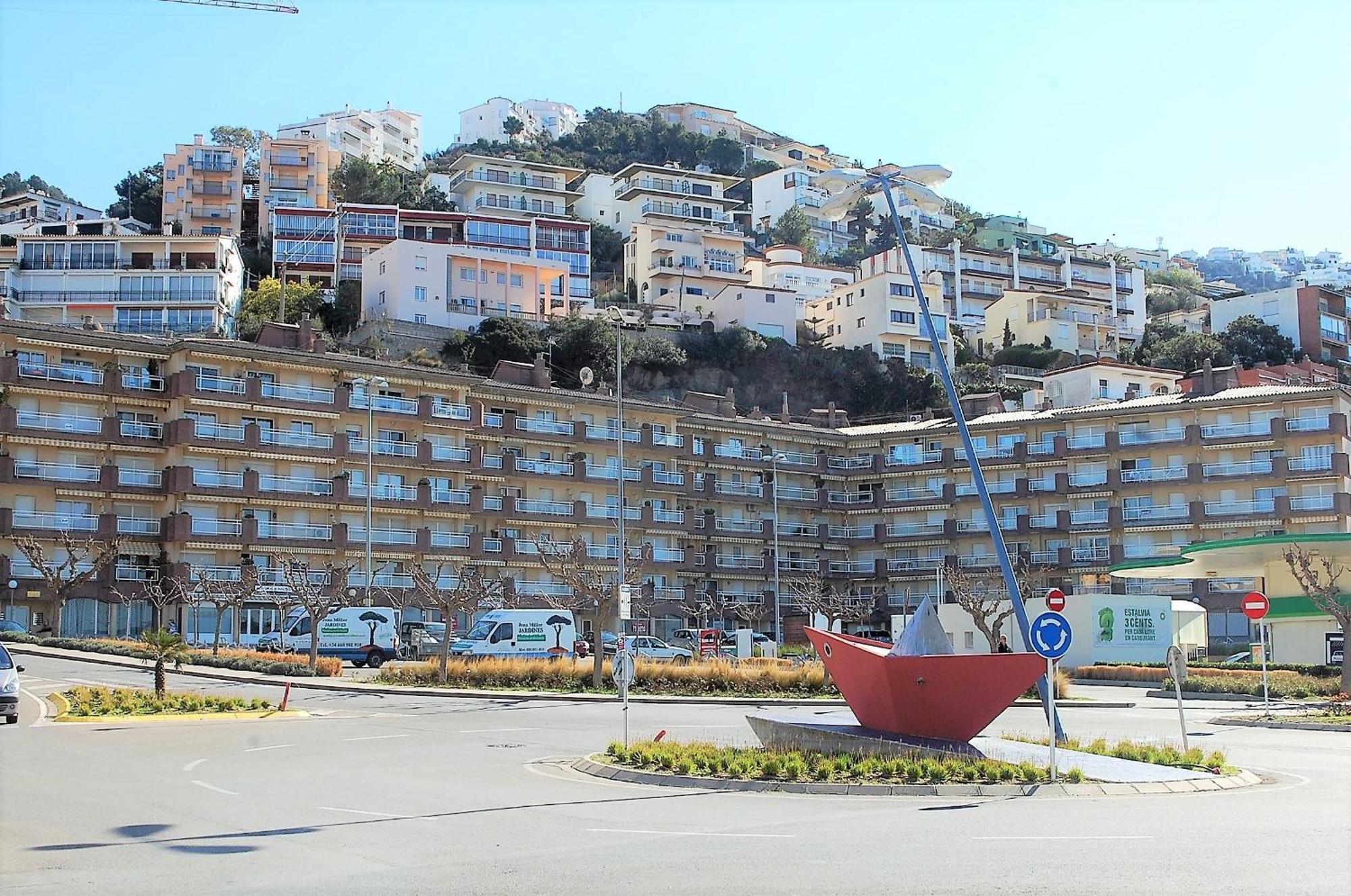 Global Immo 3140 Rocmar Apartment Roses Bagian luar foto